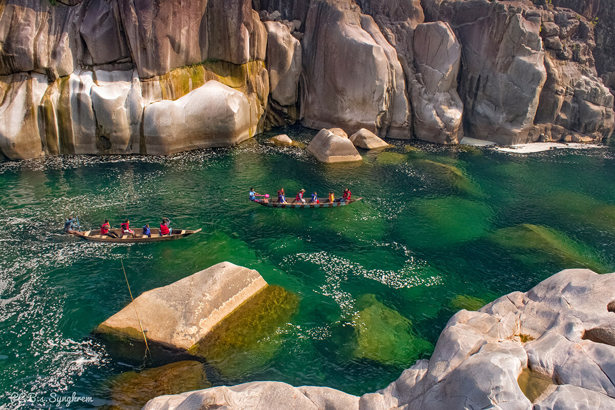 Living root bridges, waterfalls, crystal-clear rivers - 6